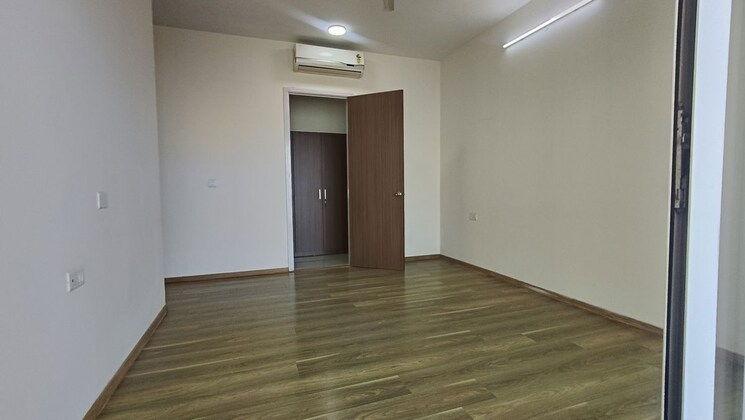 Master Bedroom, lnt-crescent-bay-t5 3 Bedroom 1880 Sq.Ft. Apartment In Parel Mumbai 9819654