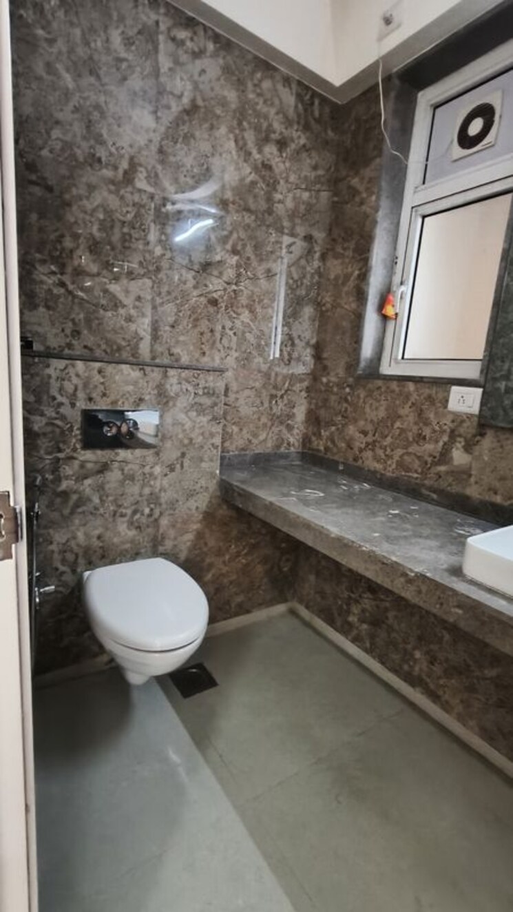 Bathroom, lnt-crescent-bay-t5 3 Bedroom 1880 Sq.Ft. Apartment In Parel Mumbai 9819654
