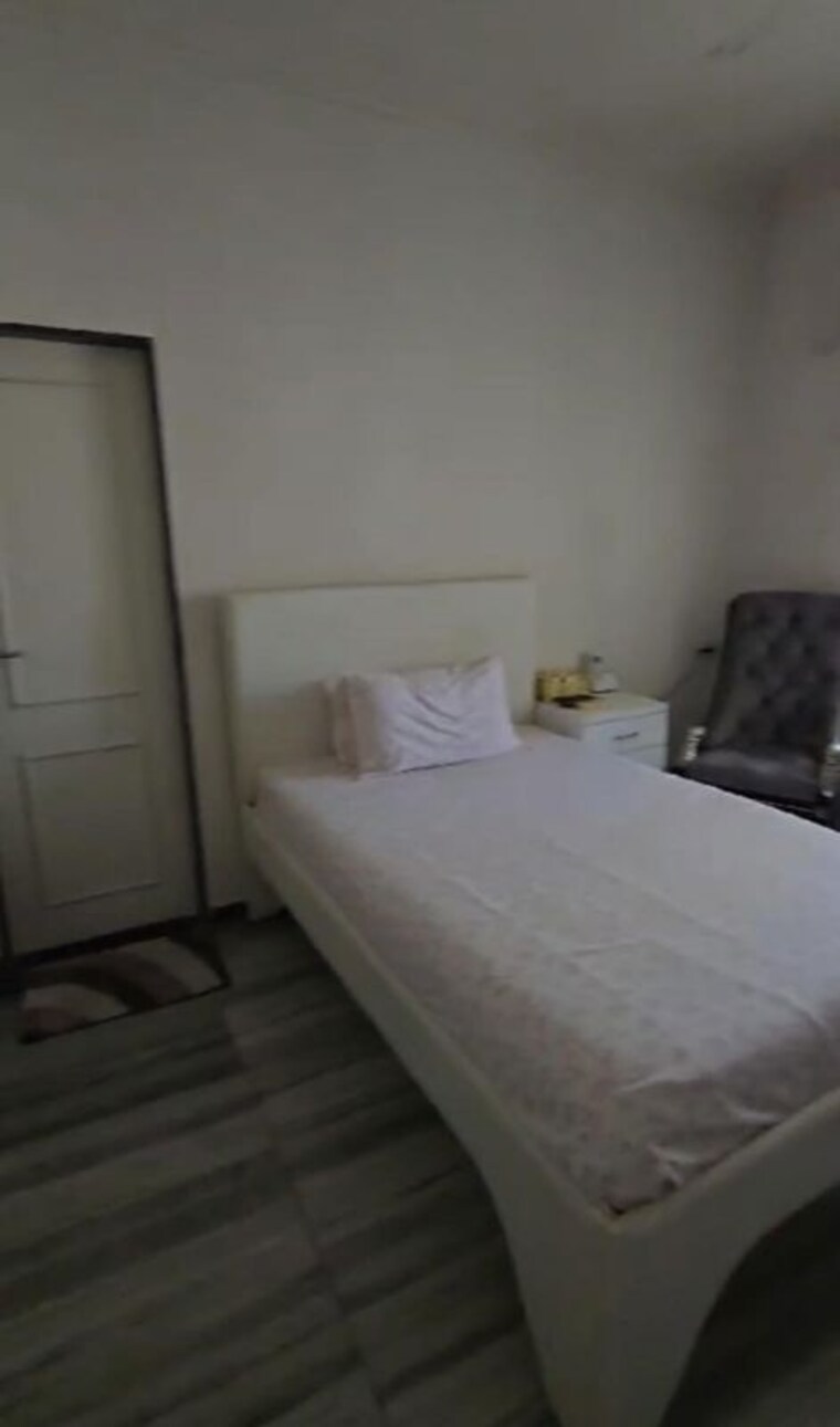 Bedroom, hiranandani-estate-burlington 4 Bedroom 1750 Sq.Ft. Apartment In Ghodbunder Road Thane 9819655