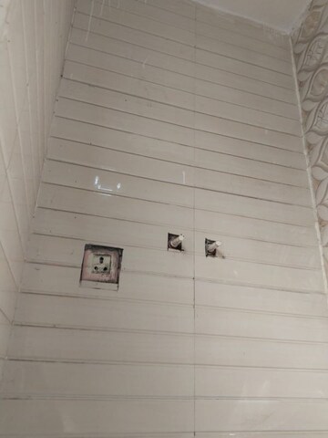 Bathroom in 2 BHK Builder Floor at Sector 46 – for Rent