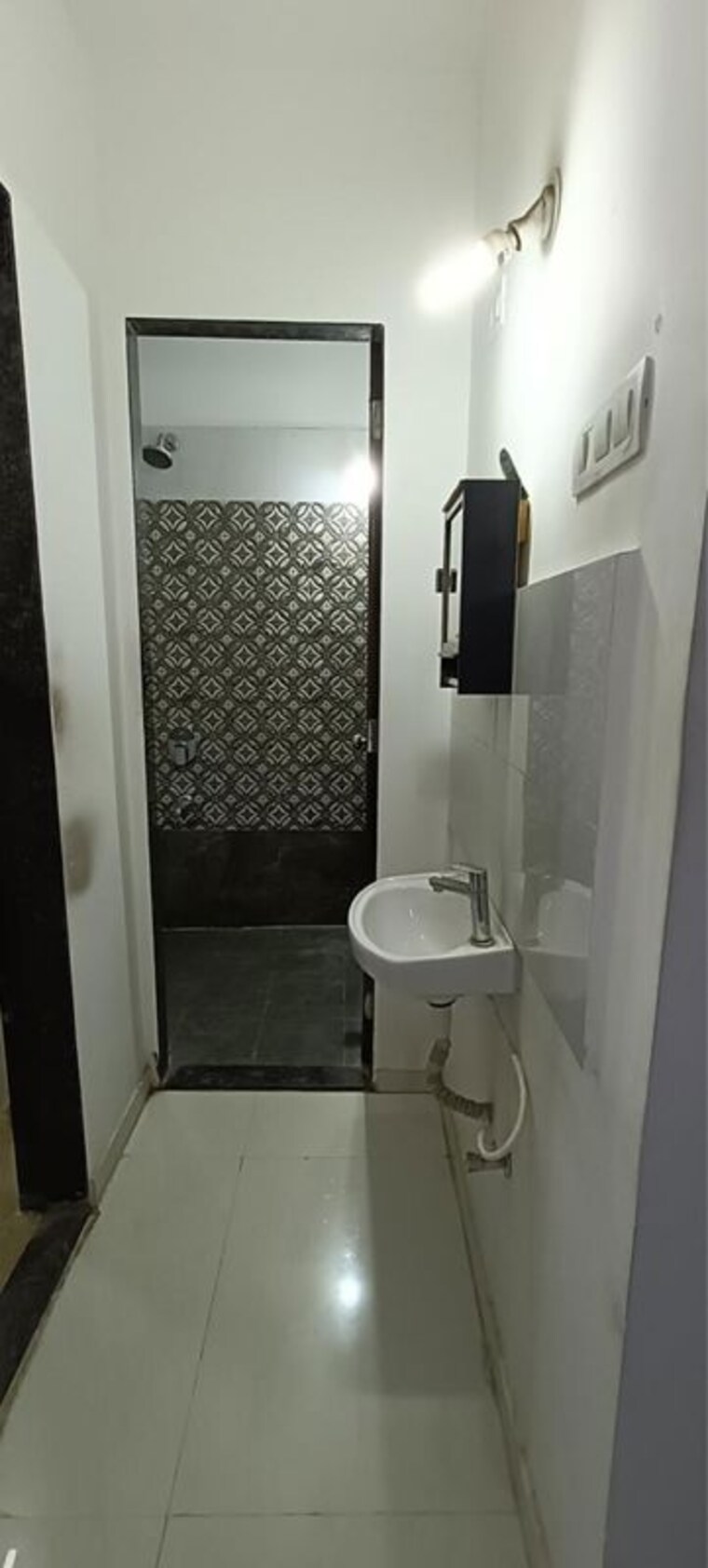 Bathroom, kesar-tree-town 1 Bedroom 620 Sq.Ft. Apartment In Moshi Pune 9819643