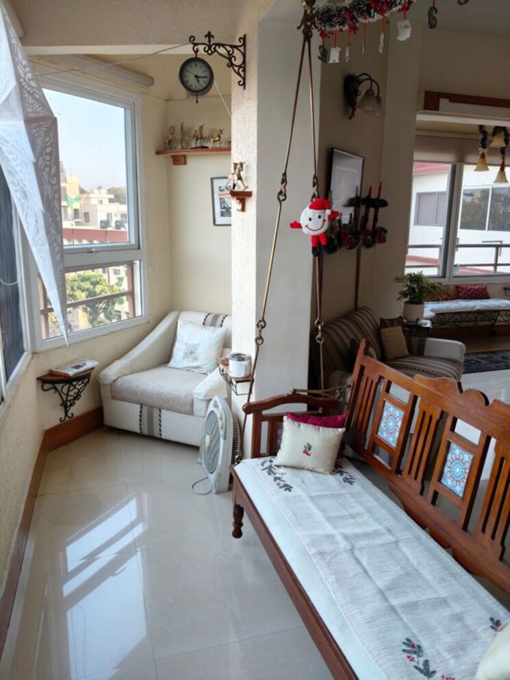 Master Bedroom, richmond-towers 3 Bedroom 1800 Sq.Ft. Apartment In Richmond Town Bangalore 9819667