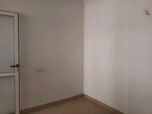 Room in 3 BHK Apartment at Jaypee Green Pavillion Heights, Sector 128 – for Sale