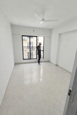 Room in 1 BHK Apartment at Mohid Mahakali Hills, Andheri East – for Sale