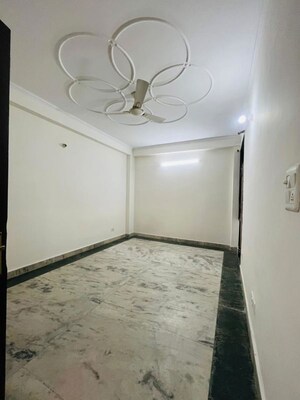 Room in 2 BHK Builder Floor at Malviya Nagar – for Rent