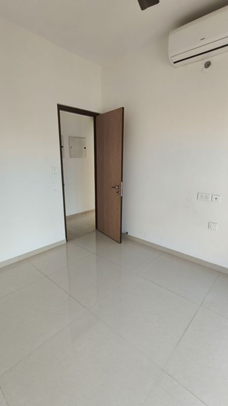 Bedroom, lodha-vista 2 Bedroom 700 Sq.Ft. Apartment In Lower Parel Mumbai 9819689