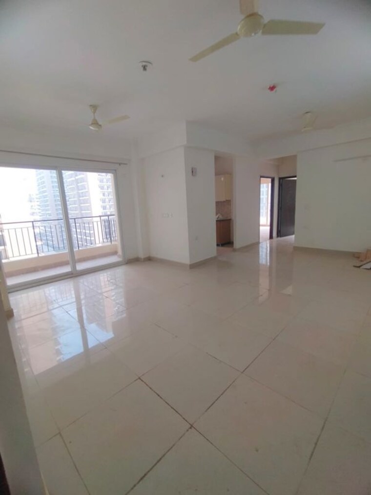 Room, amrapali-crystal-homes 4 Bedroom 2175 Sq.Ft. Apartment In Sector 76 Noida 9819700