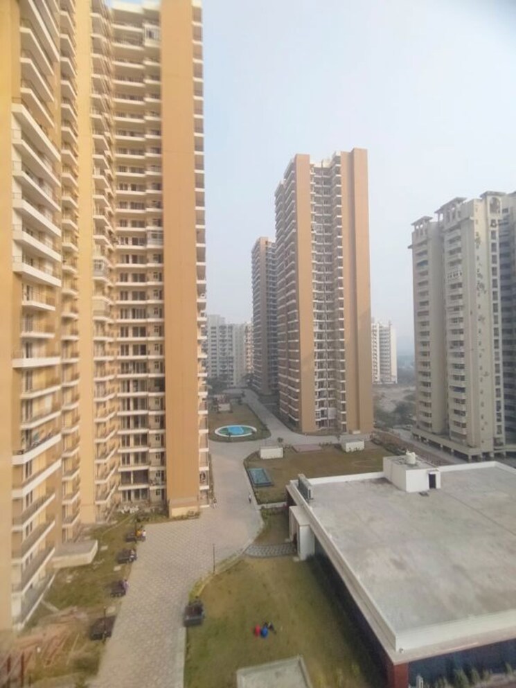 Exterior View, amrapali-crystal-homes 4 Bedroom 2175 Sq.Ft. Apartment In Sector 76 Noida 9819700