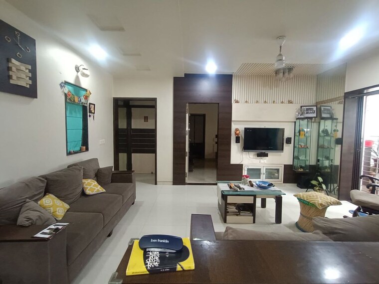 Living Room, triveni-apartments-model-colony 3 Bedroom 1800 Sq.Ft. Apartment In Model Colony Pune 9819708
