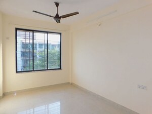Room in 1 BHK Apartment at Vaibhavlaxmi Peak 25, Vikhroli East – for Rent
