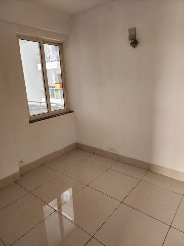 Room, m3m-escala 2 Bedroom 1475 Sq.Ft. Apartment In Sector 70a Gurgaon 9819731