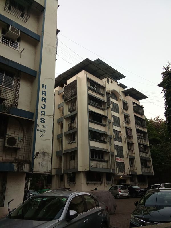 1 BHK 635 Sq.Ft. Apartment in Harjas CHS