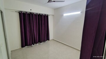 Room in 3 BHK Apartment at Pyramid Altia, Sector 70 – for Rent