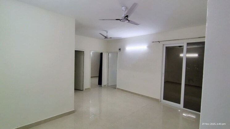 Room, pyramid-altia 3 Bedroom 742 Sq.Ft. Apartment In Sector 70 Gurgaon 9819735