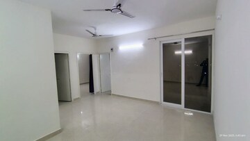 Room in 3 BHK Apartment at Pyramid Altia, Sector 70 – for Rent