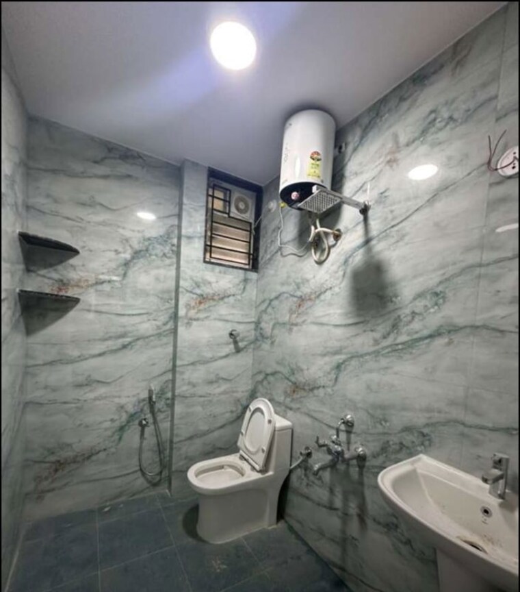 Bathroom, frazer town 3 Bedroom 1800 Sq.Ft. Apartment In Frazer Town Bangalore 9818163