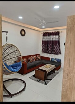 3.5 BHK Apartment For Sale in Emami Swanlake