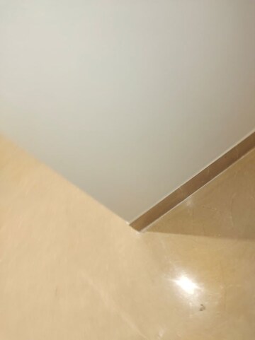 Furnished Amenities in 4 BHK Builder Floor at South Extension ii – for Sale