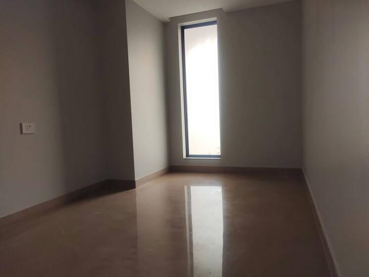 Room, south extension ii 4 Bedroom 4500 Sq.Ft. Builder Floor In South Extension ii Delhi 9819770