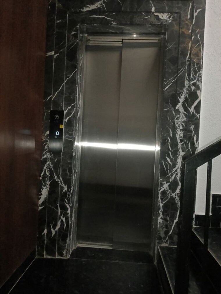 undefined, greater kailash i Commercial Office Space 1500 Sq.Ft. In Greater Kailash I Delhi 9819771