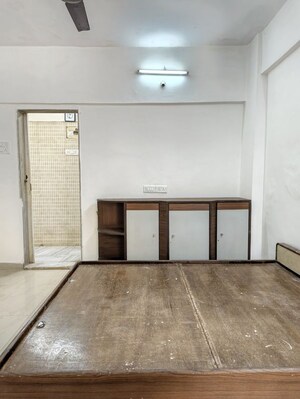 Room in 2 BHK Apartment at Manali CHS Malad, Malad West – for Rent