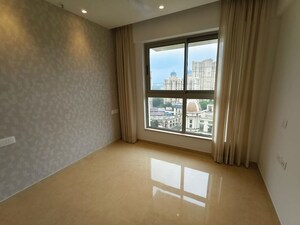 Room in 1 BHK Apartment at Hiranandani Regent Hill, Powai – for Rent