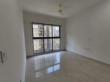 Room in 3 BHK Apartment at Godrej Urban Park, Chandivali – for Rent