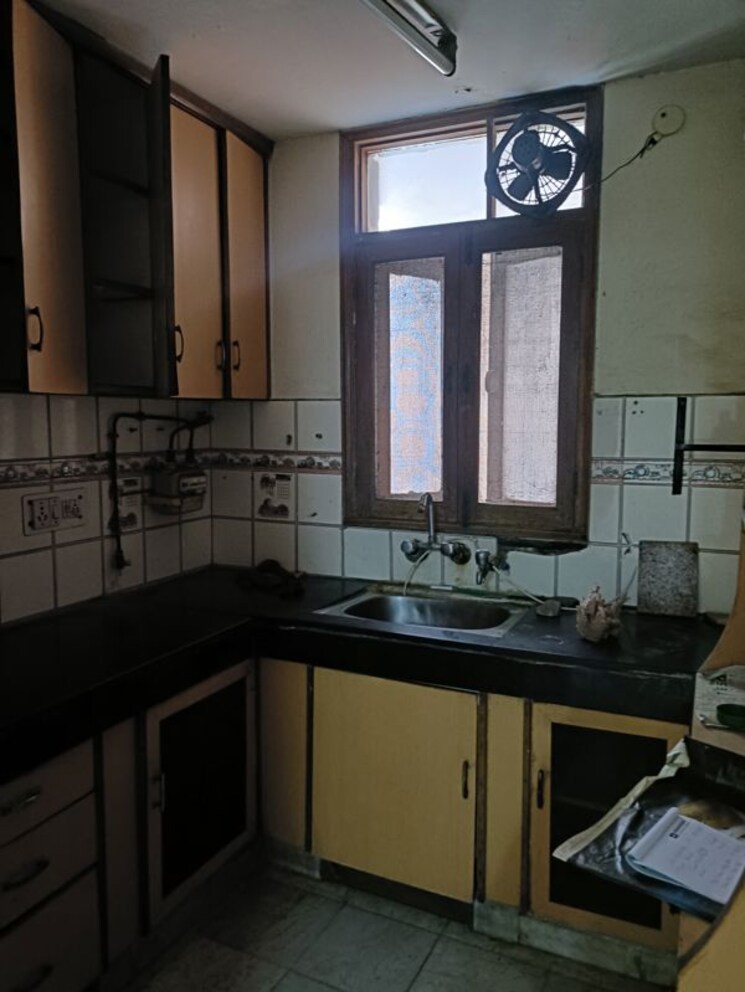 Kitchen, abhiyanta-apartment 3 Bedroom 1450 Sq.Ft. Apartment In Vasundhara Enclave Delhi 9455512