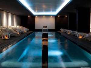 Swimming Pool in 3 BHK Apartment at Lodha Trump Tower, Worli – for Sale