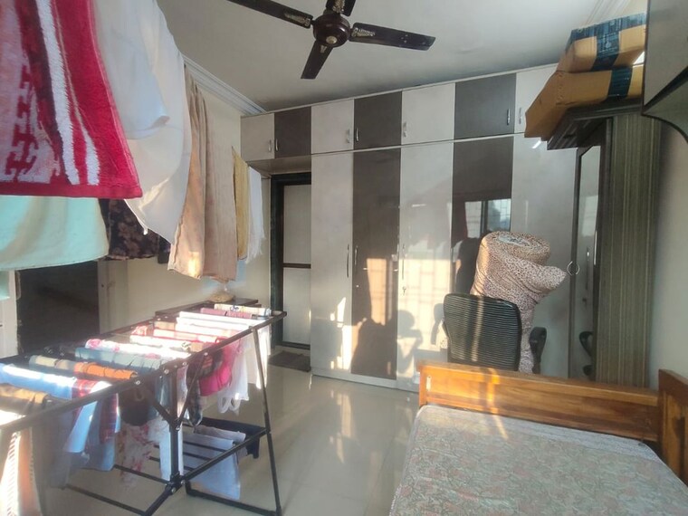 Room, kopar khairane 3 Bedroom 1000 Sq.Ft. Apartment In Kopar Khairane Navi Mumbai 9819880