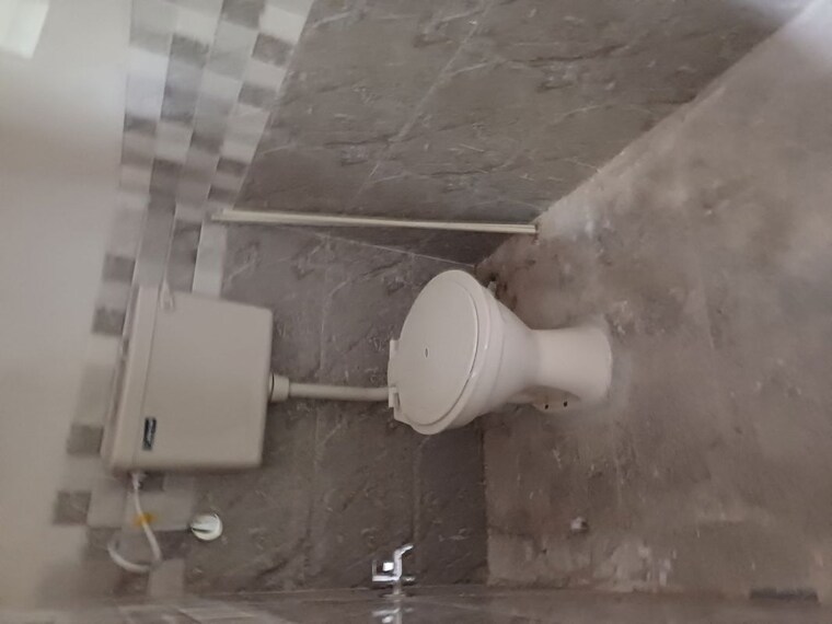 Bathroom, ghansoli Pg For Girls In Ghansoli 9819884