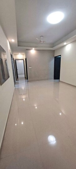 3 BHK + Servant Room Apartment For Sale in ABA Cleo County