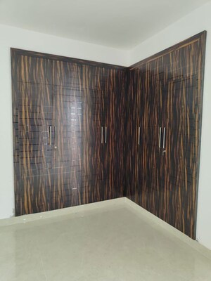 Room in 2 BHK Apartment at Rishita Mulberry Heights, Sushant Golf City – for Rent