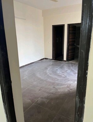 Room in 3 BHK Apartment at Dasnac The Jewel, Sector 75 – for Sale