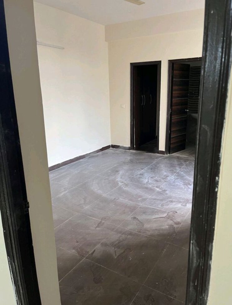 Room, dasnac-the-jewel 3 Bedroom 1525 Sq.Ft. Apartment In Sector 75 Noida 9819916