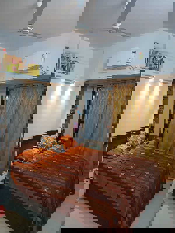 2 BHK + Extra Room 850 Sq.Ft. Apartment in Satellite Tower