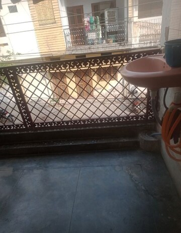 Kitchen in 1 RK Villa at Aliganj – for Rent