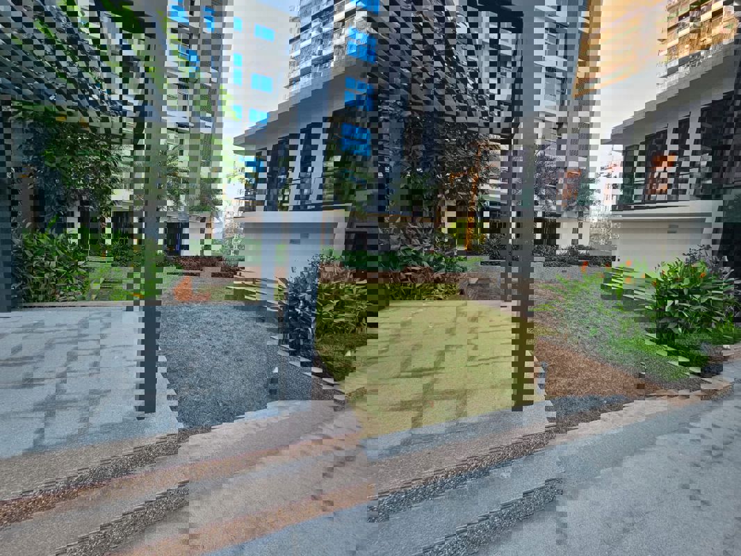 2 BHK Apartment For Rent in Raj Infinia