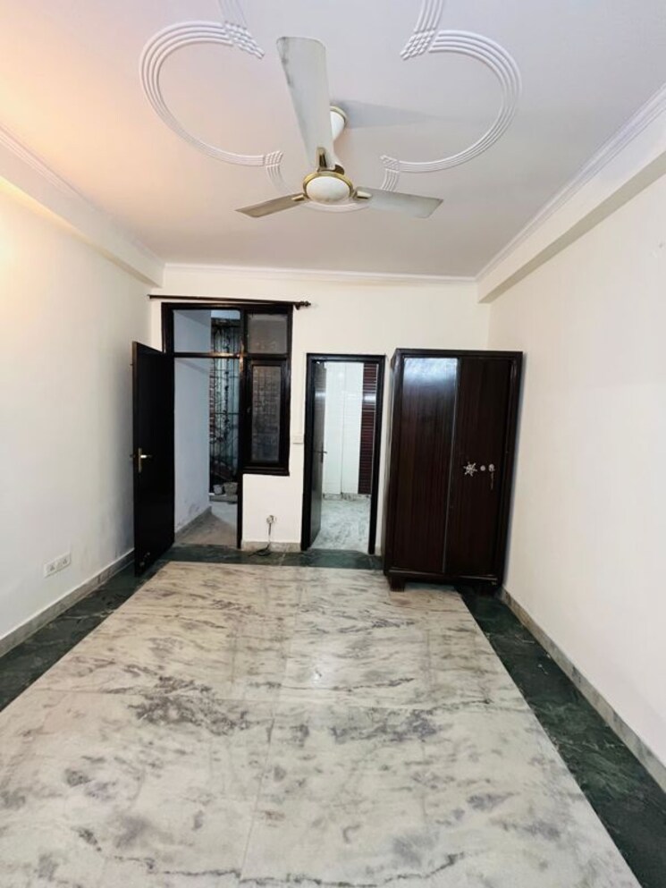 Room, saket 3 Bedroom 1600 Sq.Ft. Builder Floor In Saket Delhi 9819986