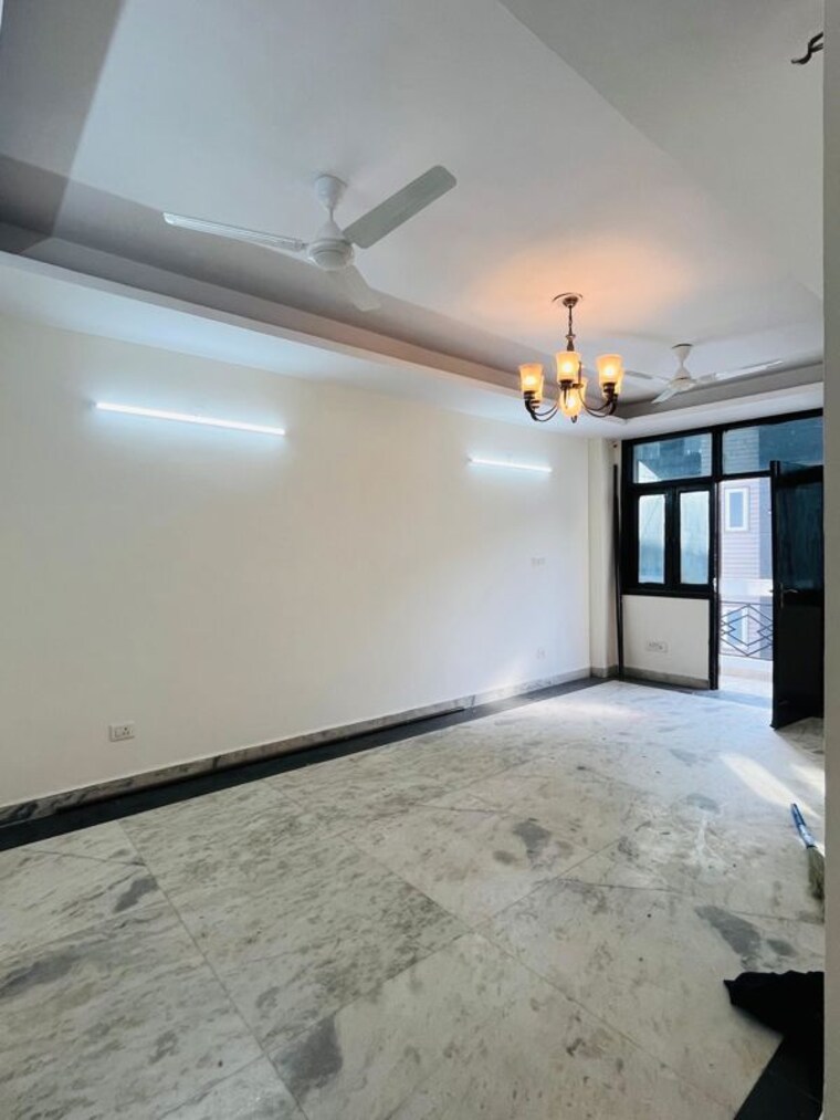 Room, saket 3 Bedroom 1600 Sq.Ft. Builder Floor In Saket Delhi 9819986