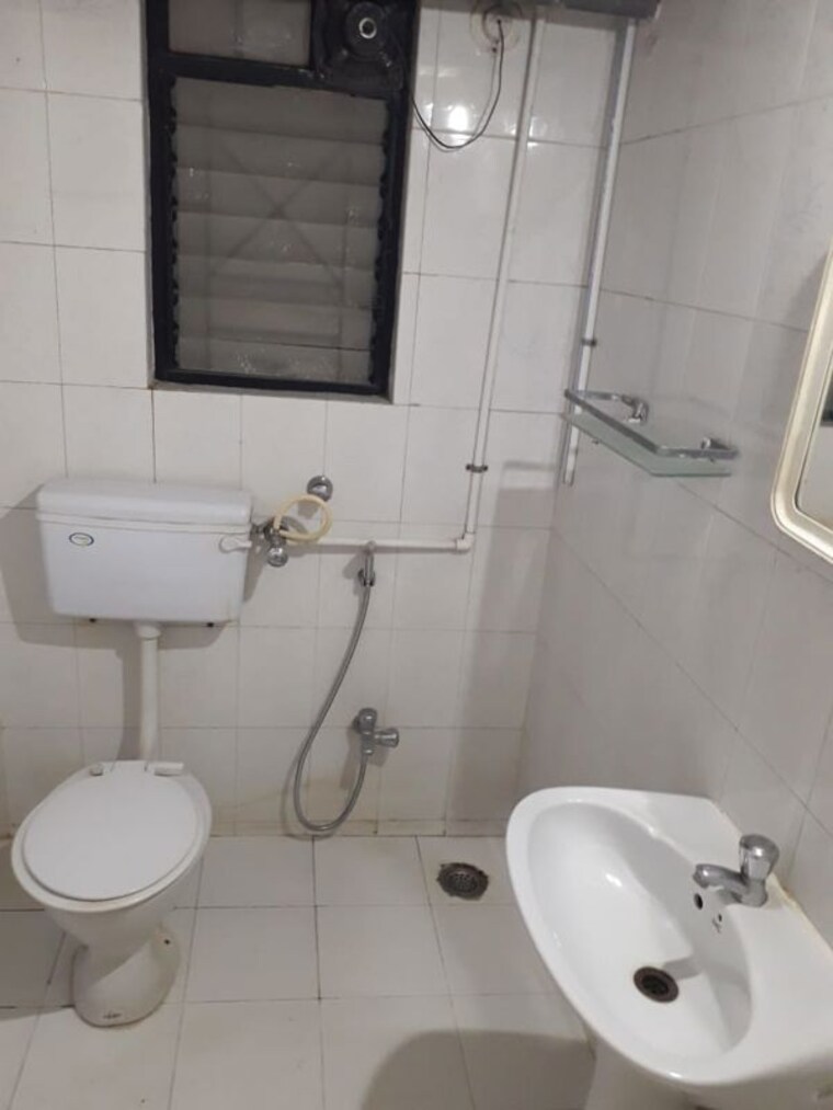 Bathroom, bhusari colony 3 Bedroom 1348 Sq.Ft. Apartment In Bhusari Colony Pune 9819990