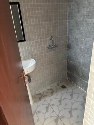 Bathroom in 2.5 BHK Apartment at Amrapali Centurian Park, Tech Zone 4 Greater Noida – for Rent