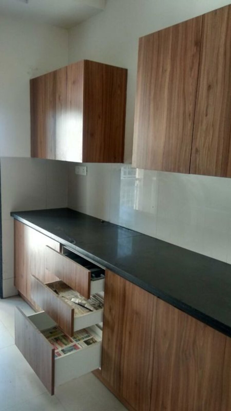 Kitchen, lodha-splendora 2.5 Bedroom 850 Sq.Ft. Apartment In Ghodbunder Road Thane 9820019