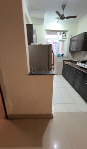 Furnished Amenities in 3 BHK Apartment at Sector 76 – for Rent