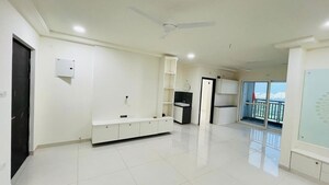 Room in 2.5 BHK Apartment at Aparna Sarovar Zicon, Nallagandla – for Rent