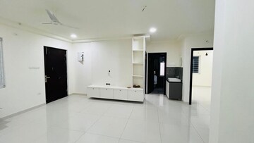 Room in 2.5 BHK Apartment at Aparna Sarovar Zicon, Nallagandla – for Rent
