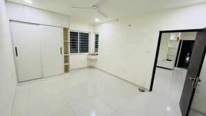 Room in 2.5 BHK Apartment at Aparna Sarovar Zicon, Nallagandla – for Rent