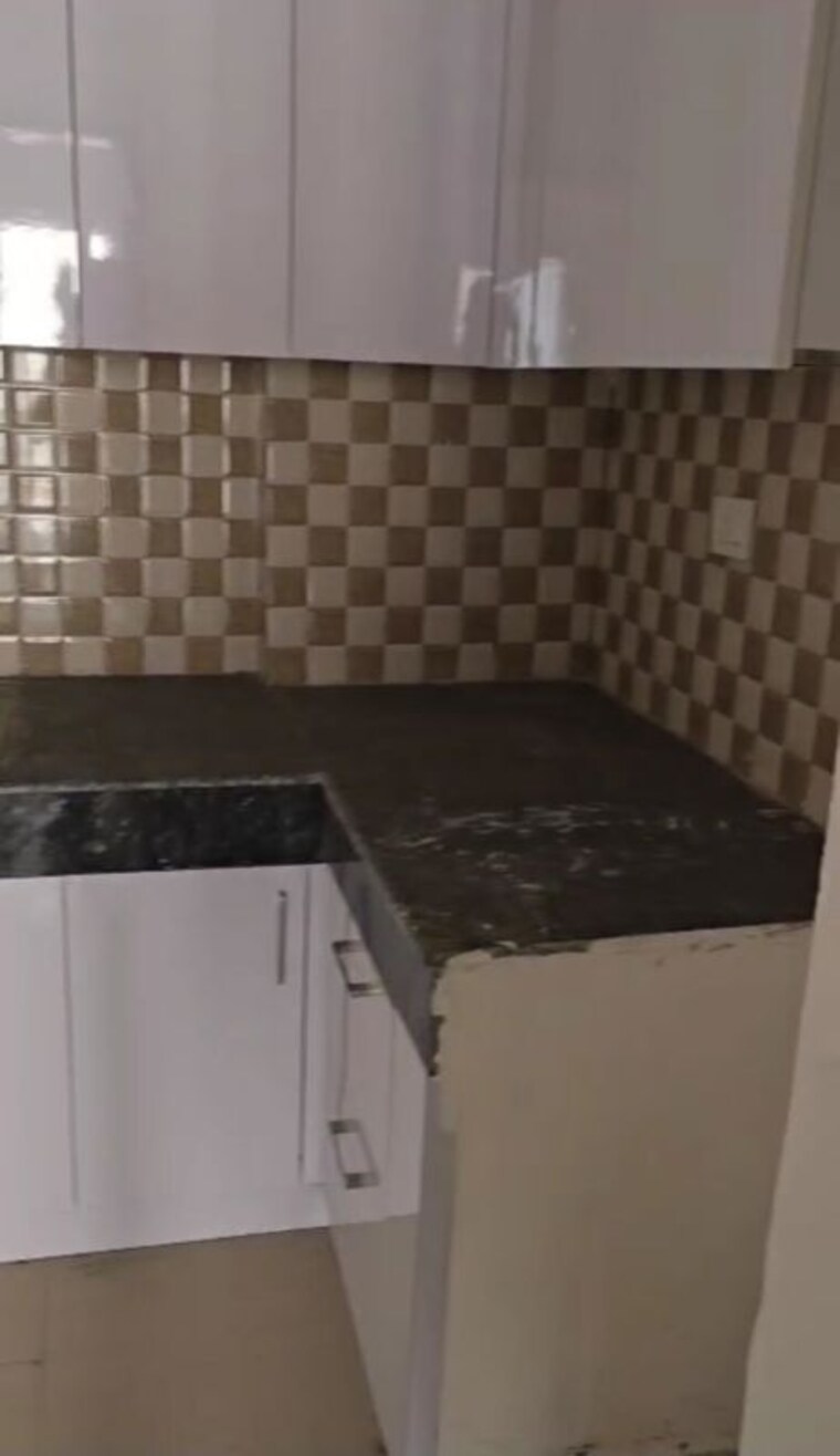 Kitchen, oasis-grandstand 1 Bedroom 790 Sq.Ft. Apartment In Sector 22d Yamuna Expressway Greater Noida 9820030