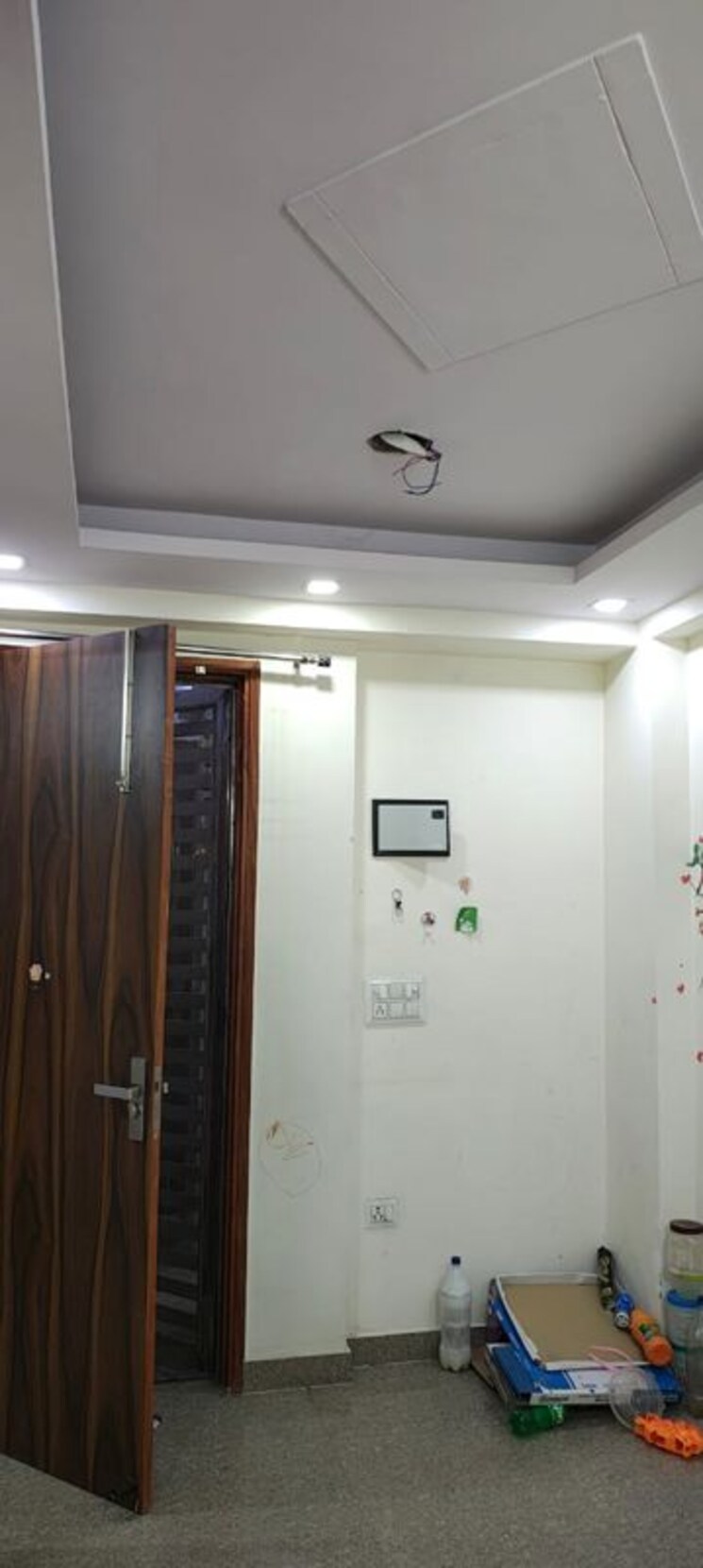 undefined, new ashok nagar 1.5 Bedroom 400 Sq.Ft. Builder Floor In New Ashok Nagar Delhi 9820068
