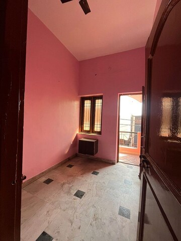 Room in 4 BHK Independent House at Dunda – for Rent
